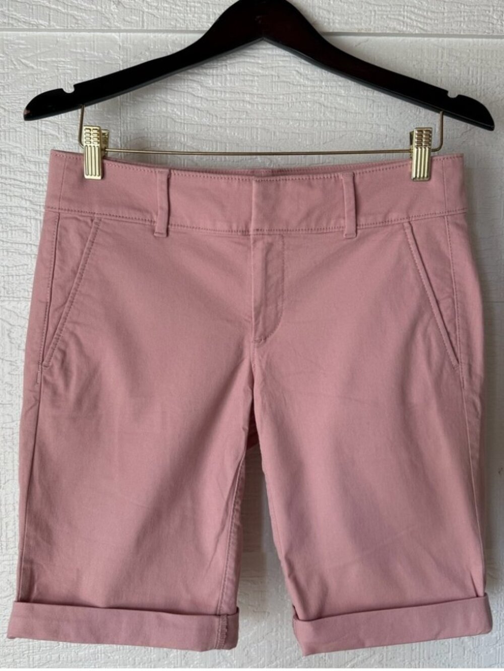 Pink Bermuda Shorts Size 2 10” Inseam Cuffed